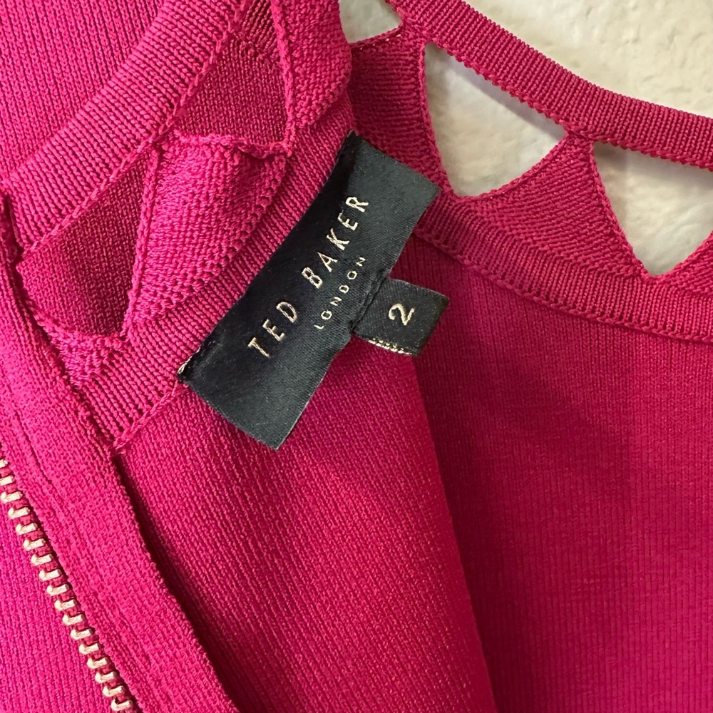 Ted Baker London Kathryn Cut Out Detail Elegant Sleeveless Pink Skater Dress - Picture 6 of 12